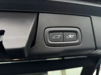 Volvo XC60 2021 · foto 20