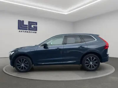 Volvo XC60 2021 · foto 8