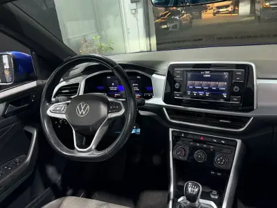 Volkswagen T-Roc Cabrio 2022 · foto 4