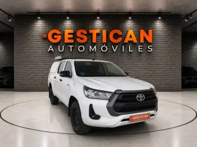 Toyota Hilux 2021 · foto 4