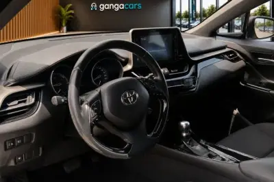 Toyota C-HR 2018 · foto 7