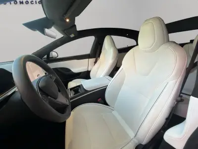 Tesla Model S 2023 · foto 17