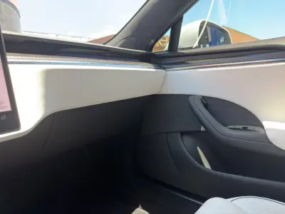 Tesla Model S 2023 · foto 18