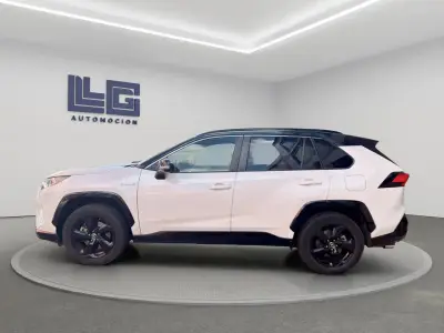 Toyota RAV4 2021 · foto 8