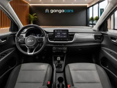KIA Stonic 2023 · foto 18