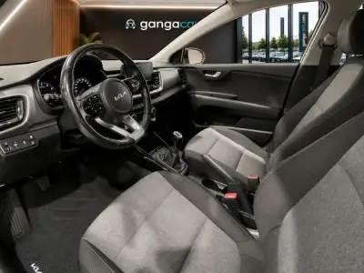 KIA Stonic 2023 · foto 13