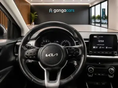 KIA Stonic 2023 · foto 17