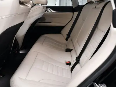 BMW i4 2022 · foto 9