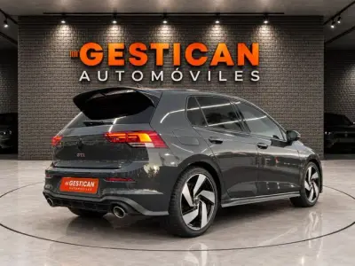 Volkswagen Golf 2023 · foto 7