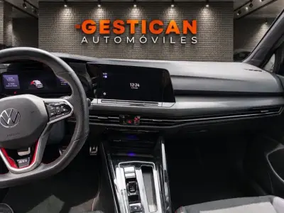 Volkswagen Golf 2023 · foto 15