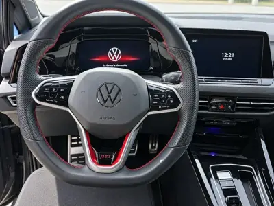 Volkswagen Golf 2023 · foto 13