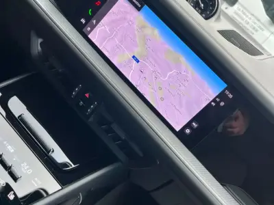 Porsche Cayenne Coupe 2024 · foto 14