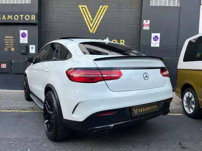 Mercedes-Benz GLE Coupe 2015 · foto 2