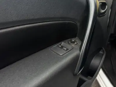 Renault Kangoo 2017 · foto 9