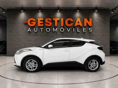Toyota C-HR 2022 · foto 4