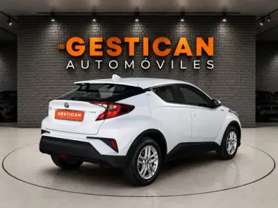 Toyota C-HR 2022 · foto 5