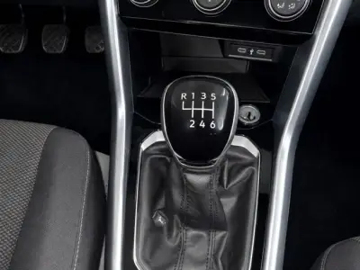 Volkswagen T-Roc 2023 · foto 13