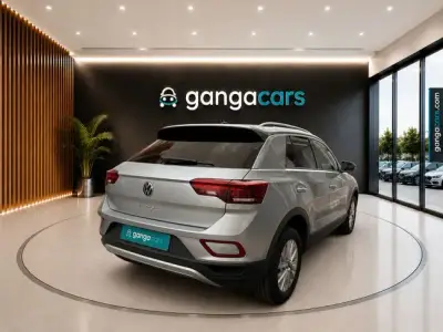 Volkswagen T-Roc 2023 · foto 4