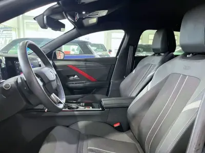 Opel Astra 2022 · foto 12