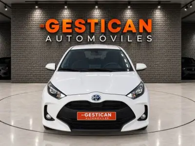 Toyota Yaris 2022 · foto 3