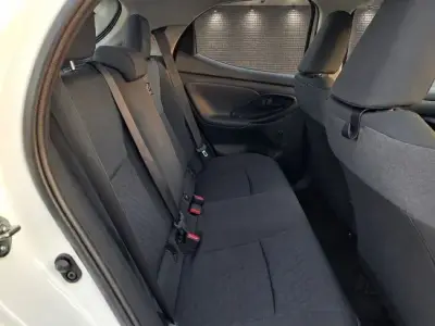 Toyota Yaris 2022 · foto 12
