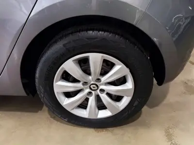 Renault Clio 2023 · foto 8
