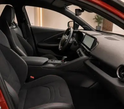 Toyota C-HR 2024 · foto 5