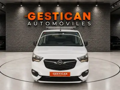 Opel Combo 2023 · foto 3