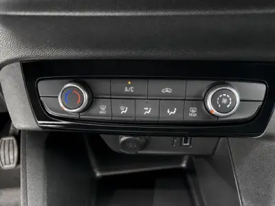 Opel Corsa 2022 · foto 13