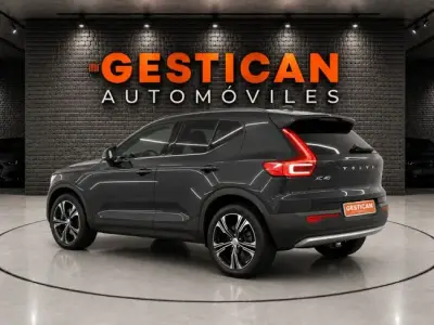 Volvo XC40 2021 · foto 3