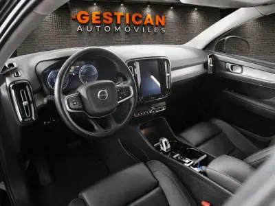 Volvo XC40 2021 · foto 8