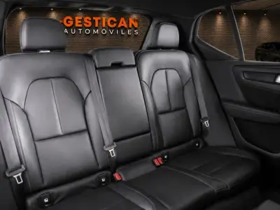 Volvo XC40 2021 · foto 11