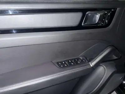 Porsche Cayenne Coupe 2023 · foto 14