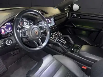 Porsche Cayenne Coupe 2023 · foto 8