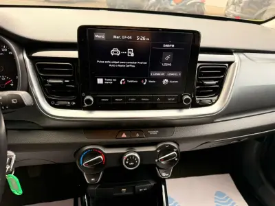 KIA Stonic 2023 · foto 8