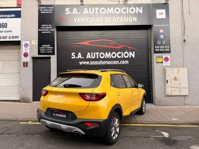KIA Stonic 2023 · foto 3