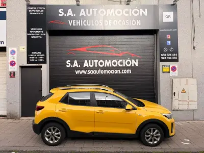 KIA Stonic 2023 · foto 2