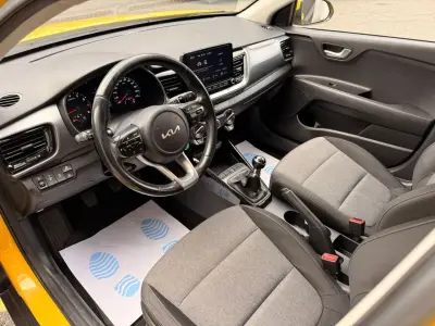 KIA Stonic 2023 · foto 5
