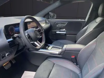 Mercedes-Benz GLA 2024 · foto 9