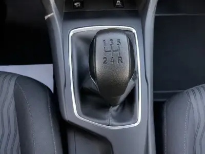 Peugeot 308 2017 · foto 11