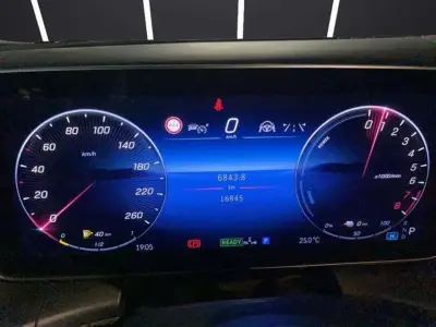 Mercedes-Benz GLC 2022 · foto 9