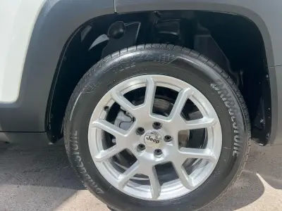 Jeep Renegade 2023 · foto 14