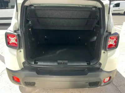 Jeep Renegade 2023 · foto 16
