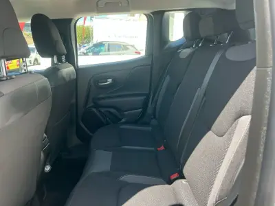 Jeep Renegade 2023 · foto 9