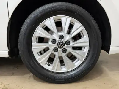 Volkswagen Multivan 2022 · foto 9