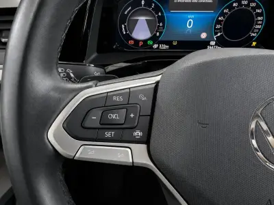 Volkswagen Multivan 2022 · foto 16
