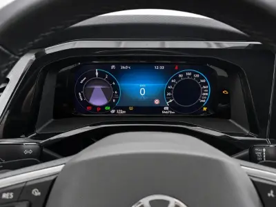 Volkswagen Multivan 2022 · foto 17
