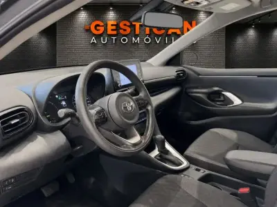 Toyota Yaris 2023 · foto 9