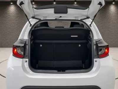 Toyota Yaris 2023 · foto 14