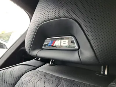 BMW M8 2022 · foto 15